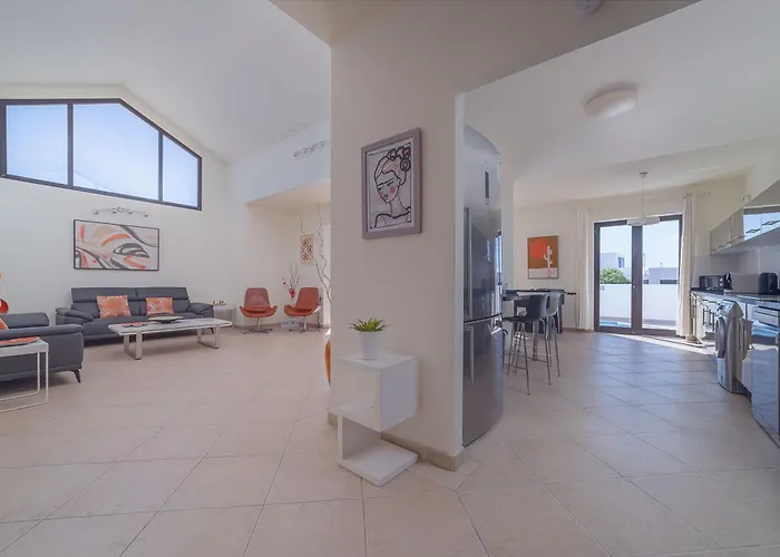 Casa Maelle, Private In Vila